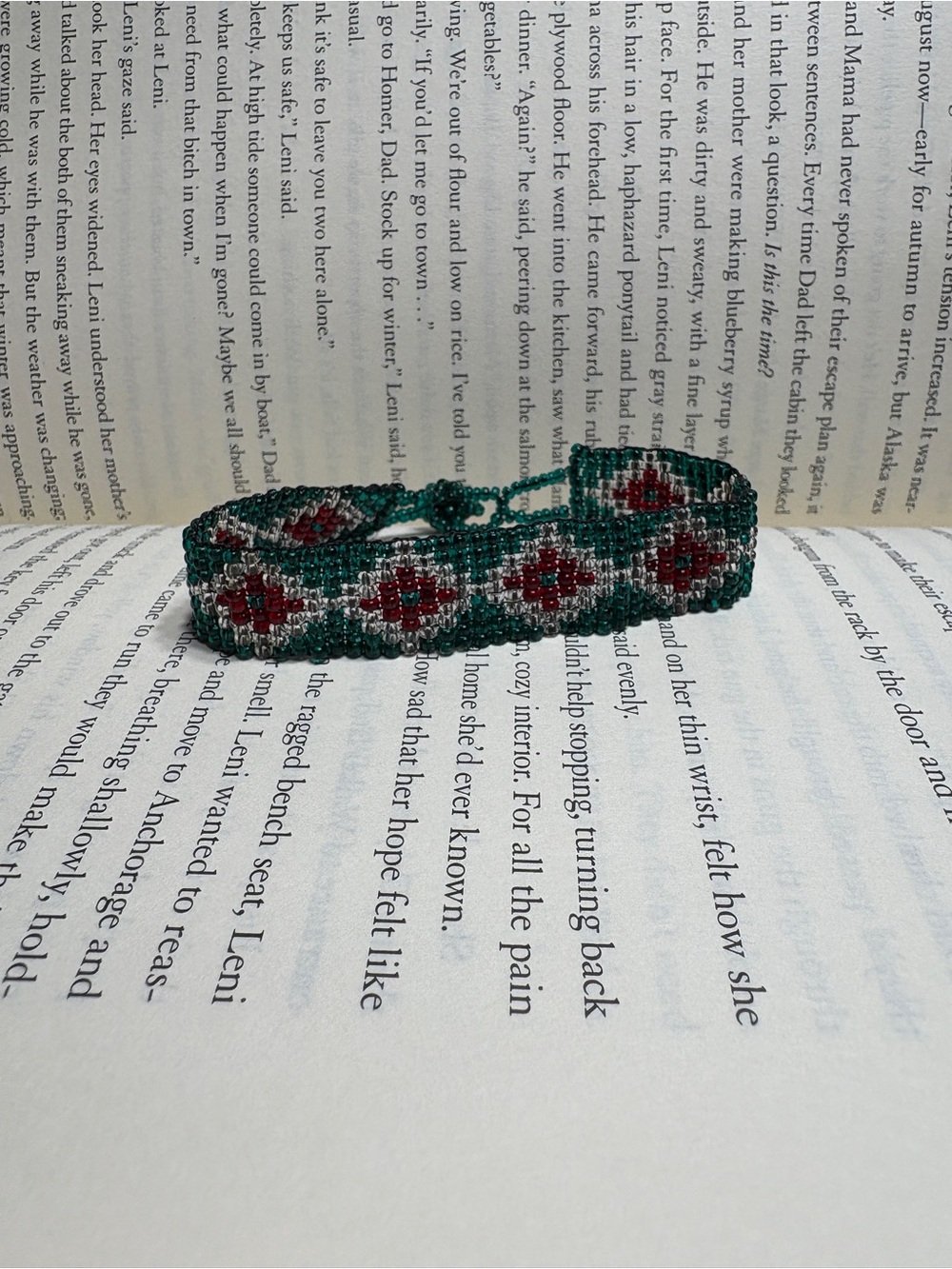 NATIVE AMERICAN BEADED HANDMADE BRACELET